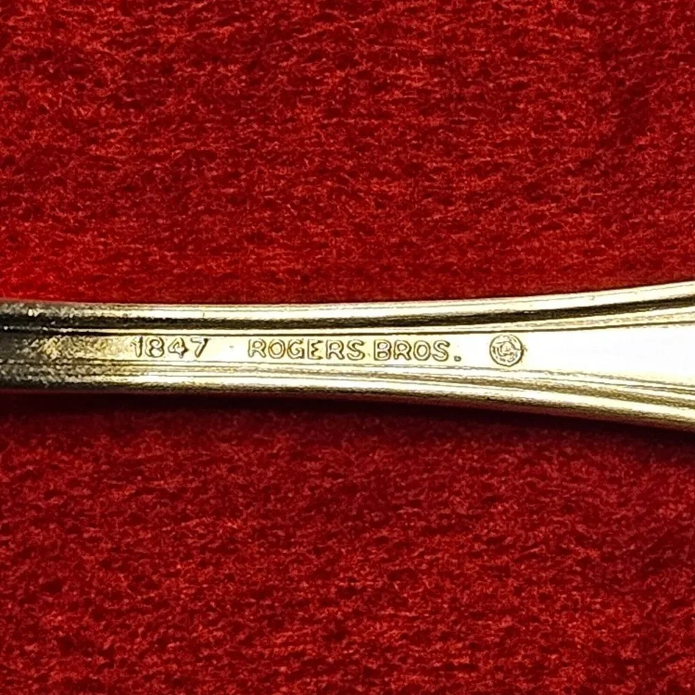 1847 Rogers Bros Silver-Plate Silverware - Lot of 5‎ Dessert Spoons